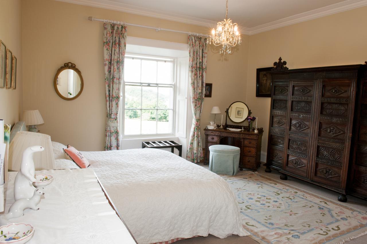 Bed and Breakfast Lough Bawn House Collinstown  Exterior foto