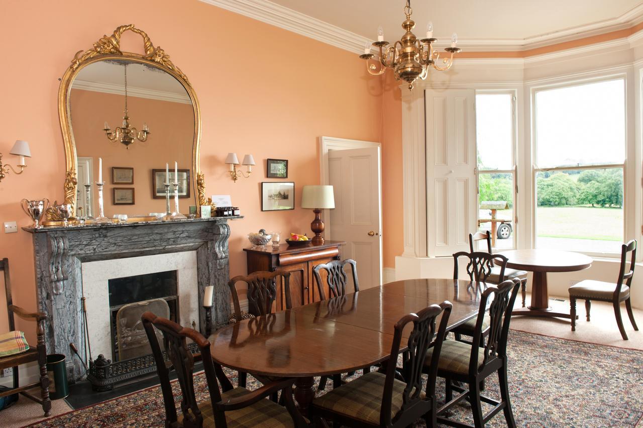 Bed and Breakfast Lough Bawn House Collinstown  Exterior foto